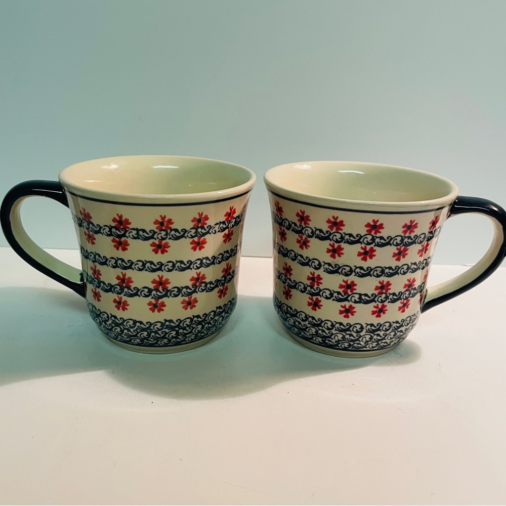 VTG Boleslawiec Polish Pottery 2
Coffee Mugs Blue Red Floral #82 & #104 12oz